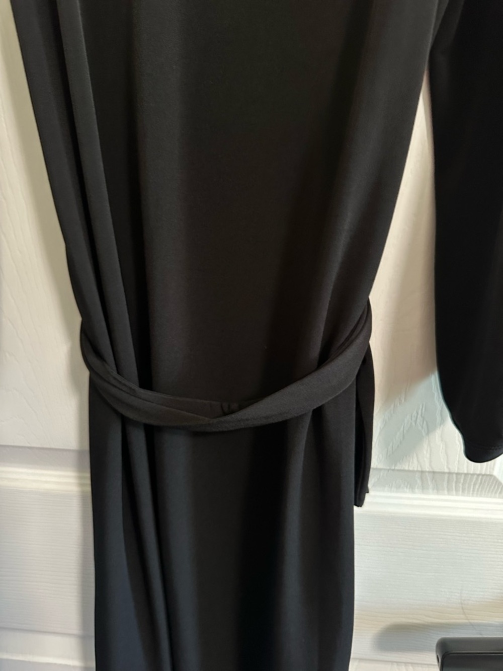 Michael Kors Black Long Sleeve Dress with Gold Hardware, Ties at Waist NWT SZ M - Picture 4 of 8